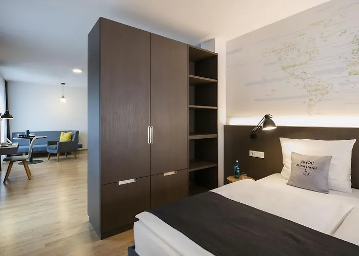 Hotel Jufa Hafencity 4*