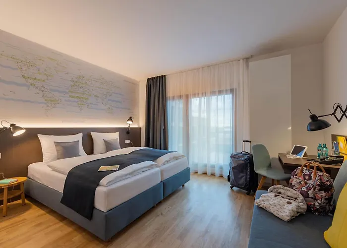 Jufa Hafencity 4*