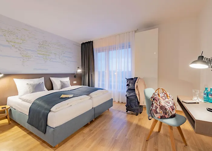Jufa Hafencity 4*