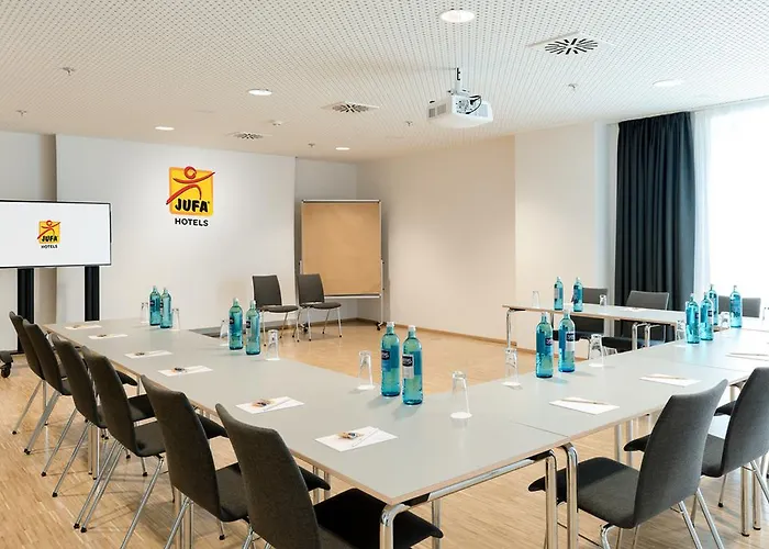 Jufa Hafencity Hotel 4*